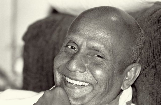 Sri Chinmoy photo by Unmesh