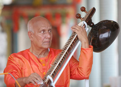 sitar-sri-chinmoy