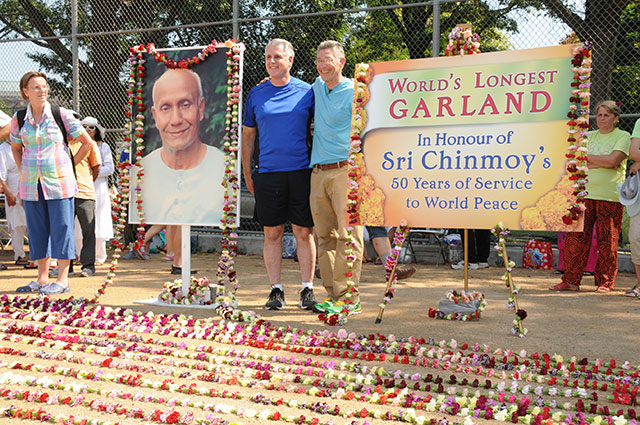 World record flower garland