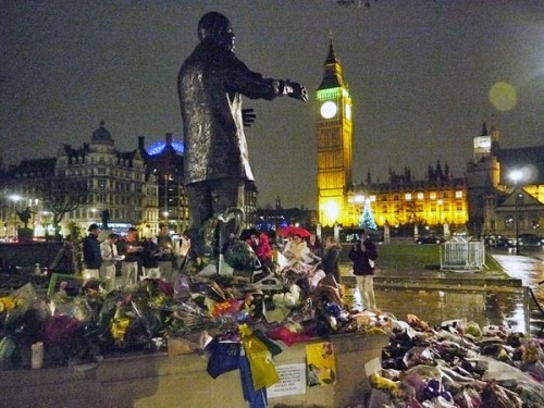 parliament-statue