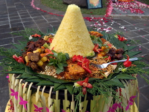 Tumpeng Yellow Rice